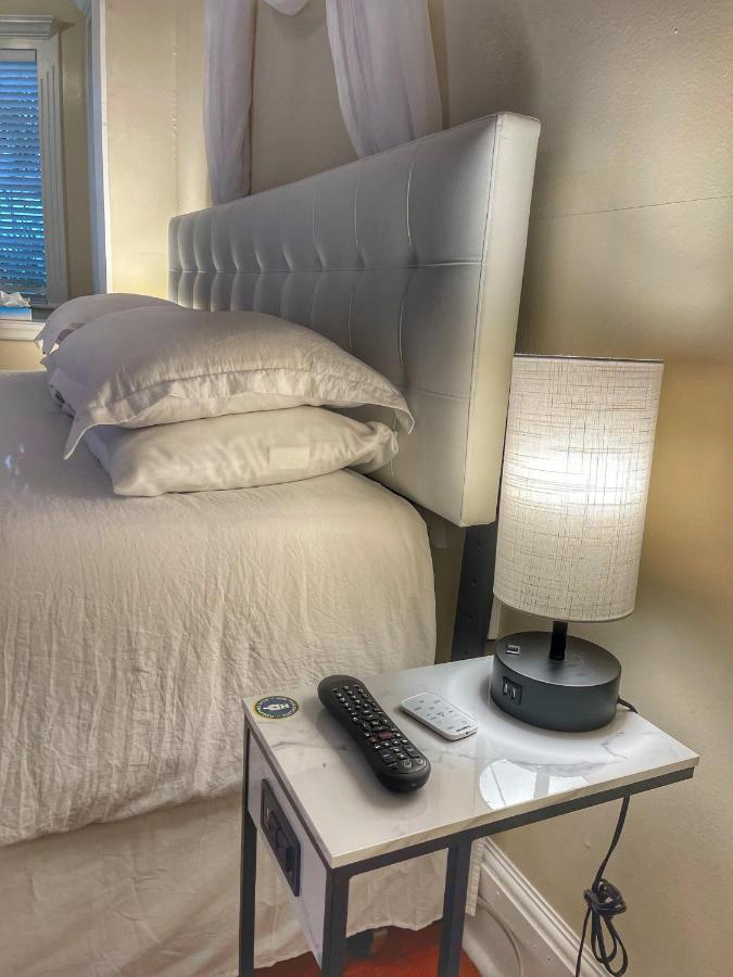 The Casablanca Hotel 키웨스트 외부 사진
